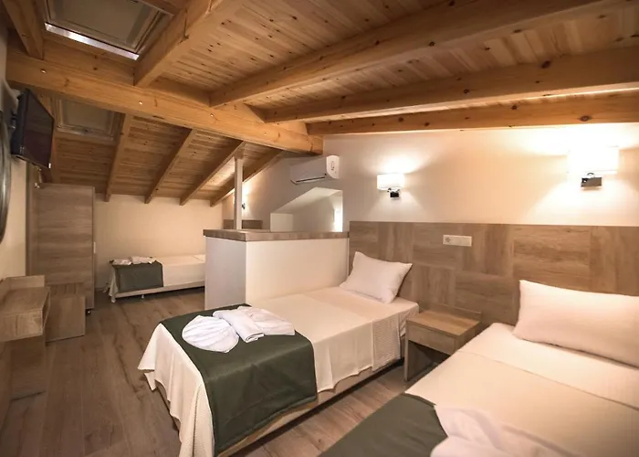 Couette-café Konaki Ouranoupolis 3*