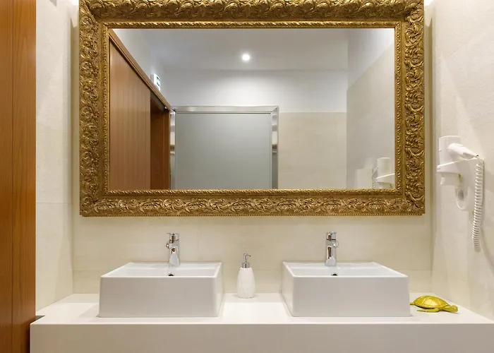 Couette-café Konaki Ouranoupolis 3*