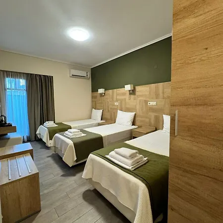 Konaki Ouranoupolis فندق مبيت وإفطار 3*