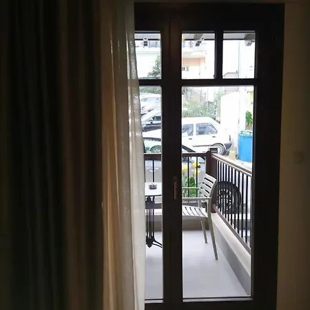 Konaki Ouranoupolis B&B 오라누폴리