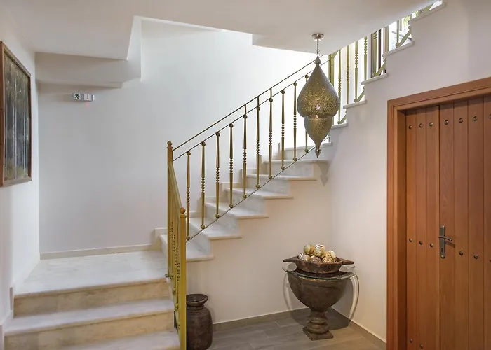 Konaki Ouranoupolis Bed and Breakfast 3*